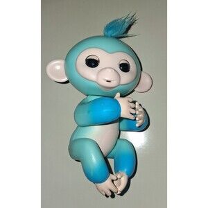 Fingerlings Baby Monkey Charlie WORKS